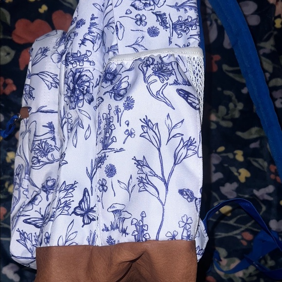 Jansport Blue and Brown Backpack with Floral Design BNWT - Picture 6 of 10